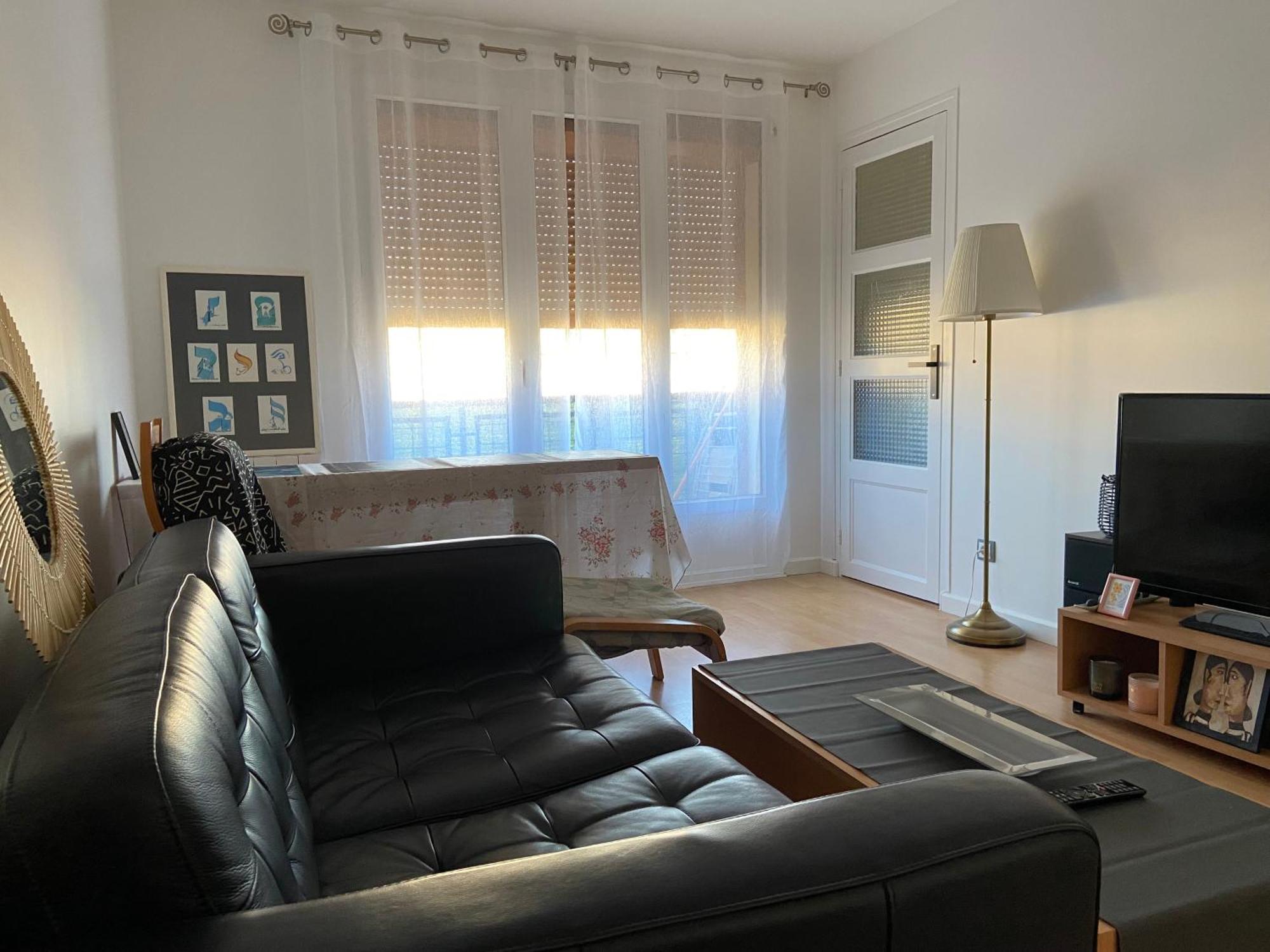 Chambre Simple Paisible Proche De Paris Drancy Extérieur photo
